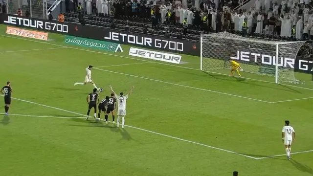 
                    Foi assim que João Félix fez o hattrick e selou o triunfo do Al Nassr
                