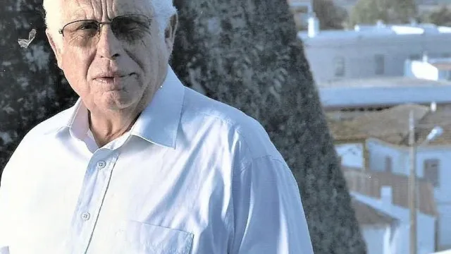 Deputados aprovam por unanimidade voto de pesar por Carlos Brito