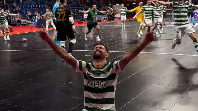 
                    Emoção. Foi assim a festa do Sporting após apurar-se para a final 
                