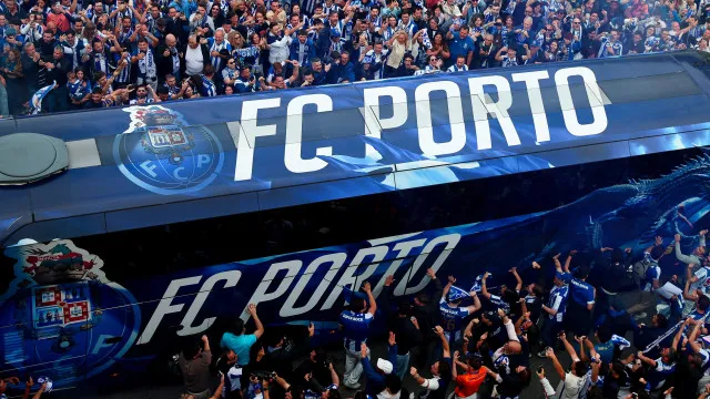 
                    FC Porto vai da Ribeira até aos aliados para fazer a festa de campeão
                