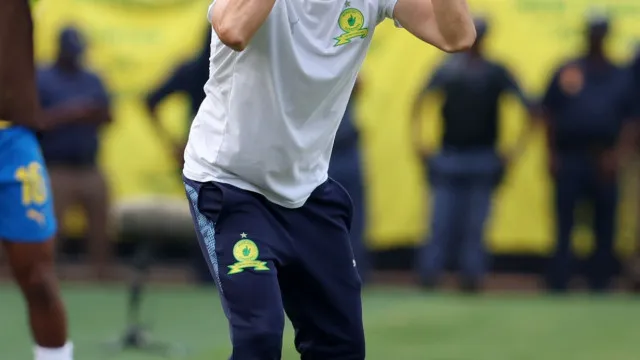 Mamelodi Sundowns, de Miguel Cardoso, perde e compromete título nacional