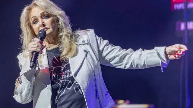 
                    Amigo faz ponto de situação sobre o estado de saúde de Bonnie Tyler
                