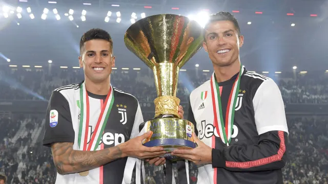 Nem CR7 tem este recorde. João Cancelo com quarteto inédito no futebol