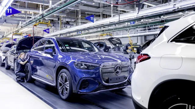 
                    Mercedes-Benz GLC elétrico já está a ser produzido na Alemanha
                