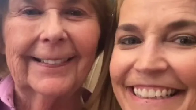 "Ajuda". Savannah Guthrie partilha vídeo comovente no Dia da Mãe