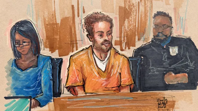 
                    Acusado de tentar matar Trump em jantar declara-se inocente
                