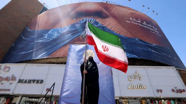 
                    Autoridades iranianas matam dois 'jihadistas' e detêm outros 10
                