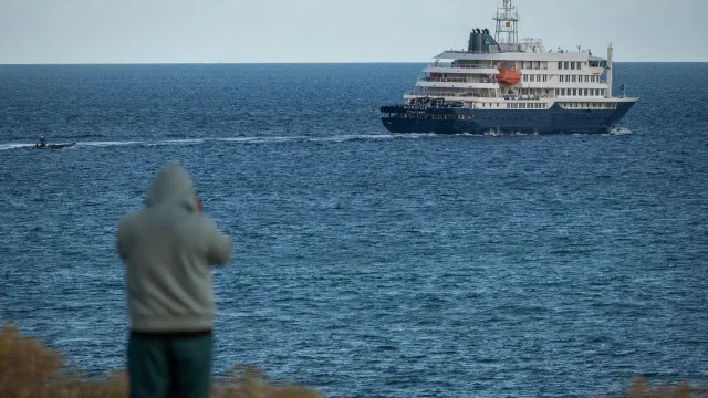 
                    Espanhol que viajou no MV Hondius testou positivo para Hantavírus
                