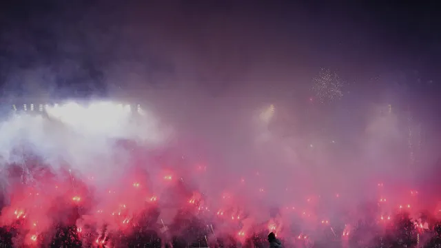 
                    Slavia Praga perde jogo do título devido ao comportamento dos adeptos
                