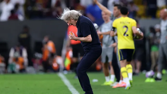 Jorge Jesus e o autogolo insólito de Bento: "São lances que acontecem"