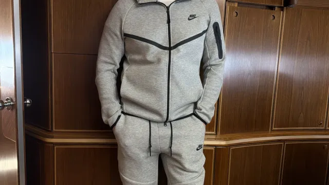 
                    Rubio aparece vestido com fato de treino da Nike… e é igual ao de Maduro
                