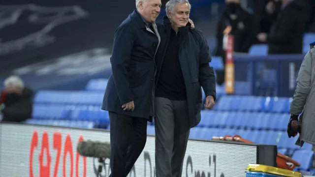 Ancelotti diz que Mourinho pode fazer um "trabalho fantástico" no Real