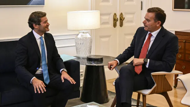 “Permanência do MAI” arrasta Governo para “cumplicidade criminosa”