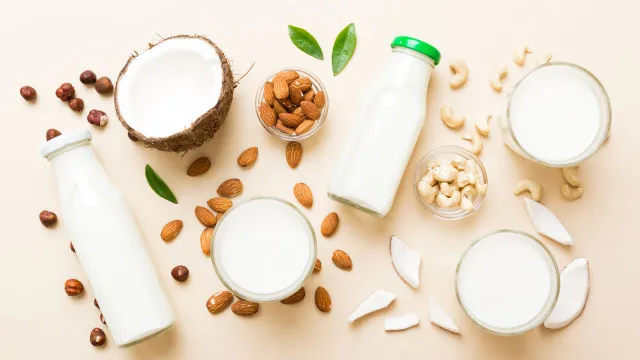 
                    Nutricionista revela qual é a melhor bebida vegetal (e com mais proteína)
                