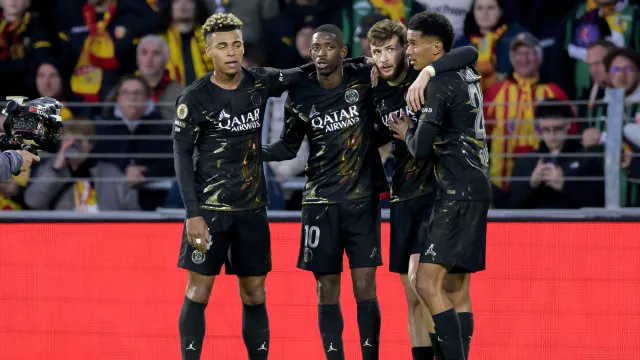 Demorou mas foi. Armada lusa do PSG bate Lens e é pentacampeão da Ligue 1