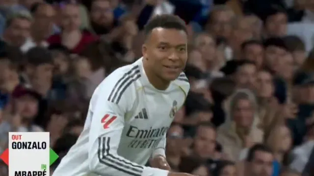 
                    De mal a pior. Mbappé regressou de lesão e foi assobiado no Bernabéu
                