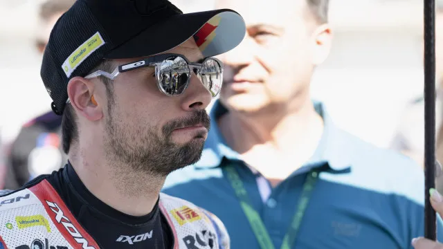 
                    BMW está nas Superbike para ficar e pensa renovar com Miguel Oliveira
                