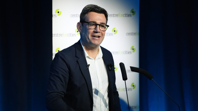 Andy Burnham, de