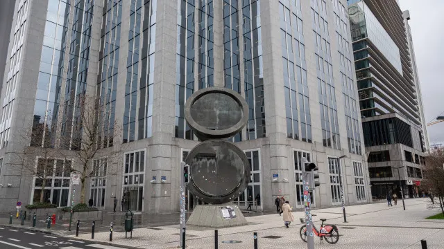 Tribunal decide a favor do banco central russo em caso contra Euroclear
