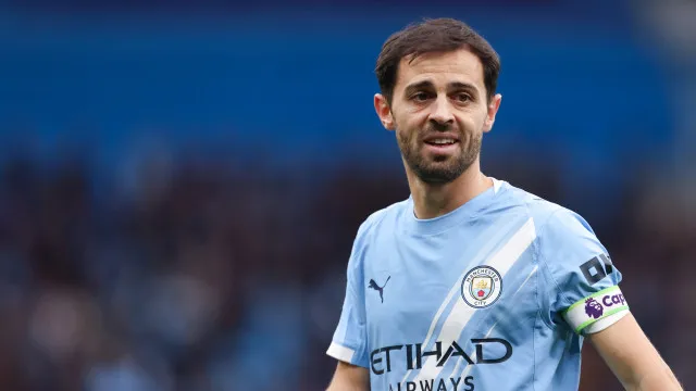 
                    Condição inegociável, prazo e... CR7. Juventus acelera por Bernardo Silva
                