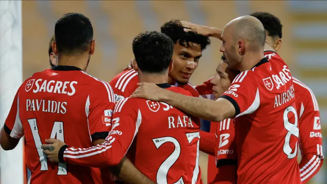 
                    Entrada de rompante não chegou. Benfica vence, mas vai à Liga Europa
                
