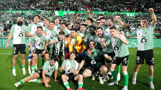 
                    Racing de Santander regressa à La Liga 14 anos depois
                