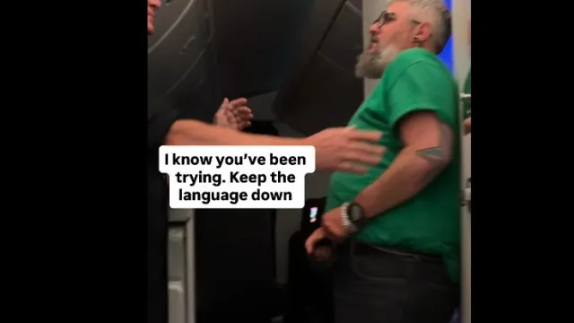 Voo da Austrália para EUA desviado devido a passageiro violento