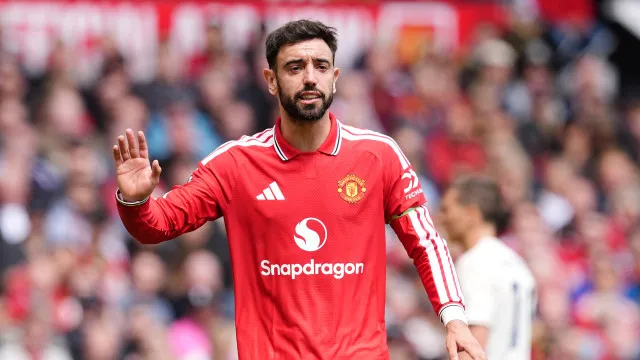 Bruno Fernandes supera Cristiano Ronaldo e torna-se recordista no United