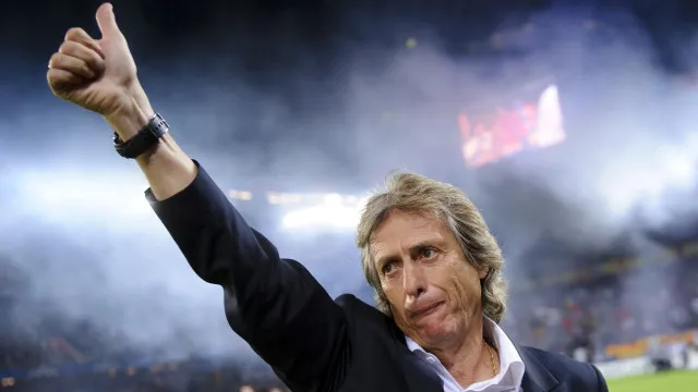 
                    Sem Champions? Benfica revive 2008/09 à procura de novo Jorge Jesus
                