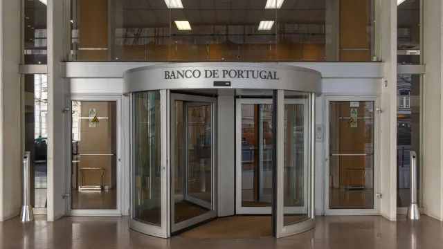 
                    Juros de renegociações e novos créditos para casa sobem para 3% em agosto
                