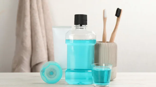 
                    15 formas inesperadas de usar elixir em casa (sem ser na higiene oral)
                