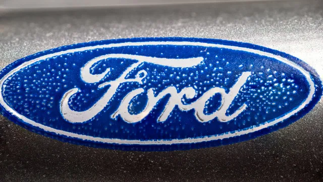 
                    Ford terá cinco novos carros de passageiros na Europa em três anos
                