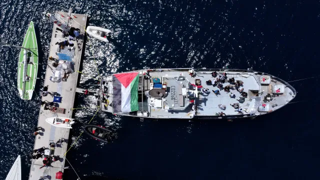 
                    Médicos portugueses na flotilha: Ordem acompanha, MNE convoca embaixador
                
