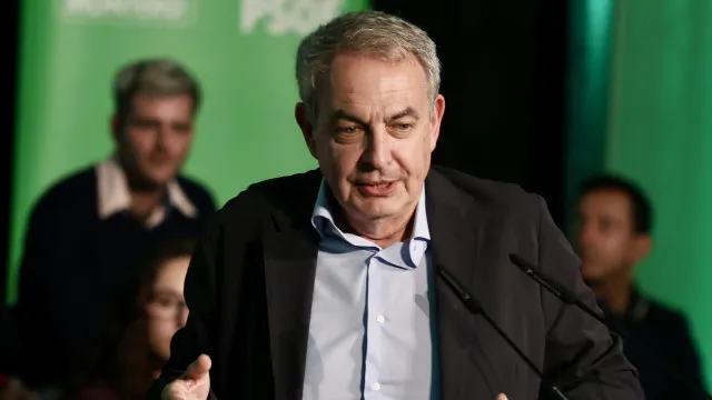 
                    Ex-primeiro-ministro Zapatero investigado por tráfico de influências
                