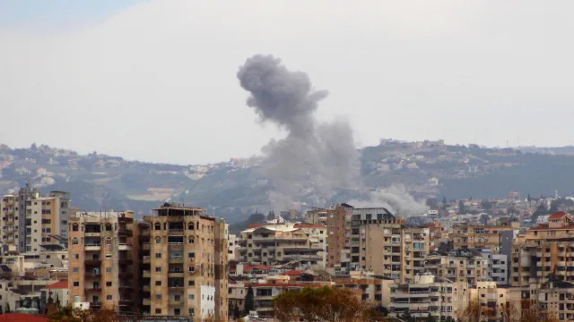 
                    Líbano regista mais duas mortes em ataques aéreos israelitas
                