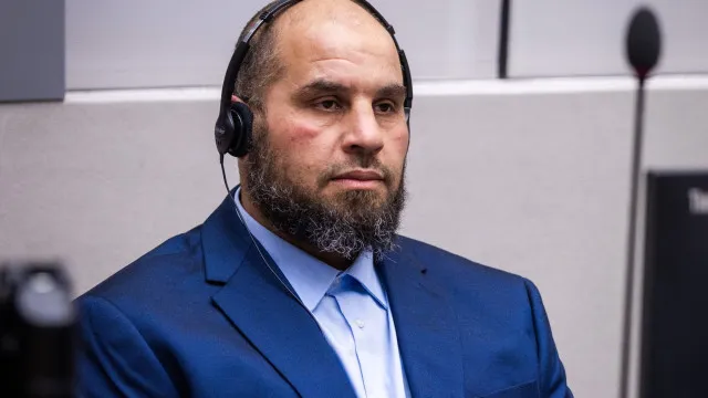
                    Diretor de prisão líbio descrito como 