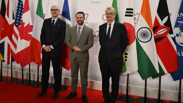 
                    Reunião Brasil/EUA em Paris abordou comércio e conflito no Médio Oriente
                