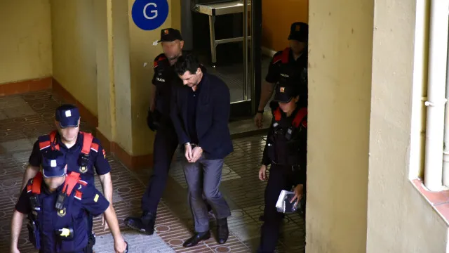 
                    Filho de fundador da Mango paga fiança de 1 milhão para evitar preventiva
                