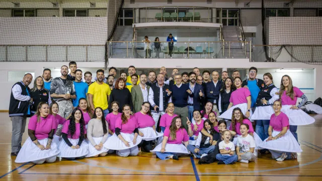 
                    Marchas Populares ensaiam (e Carlos Moedas fez visita): 