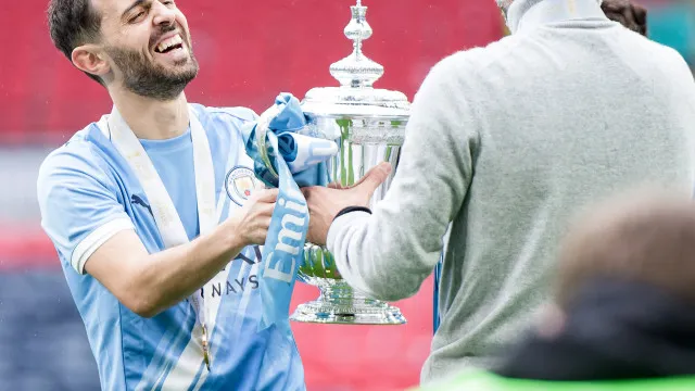 "Fiquei parvo". O dia em que Guardiola colocou Bernardo Silva a central