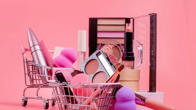 
                    Mês em Beleza. Maio trouxe glosses picantes e blushes irresistíveis!
                