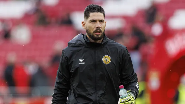 
                    Oficial: Lucas França anuncia saída do Nacional ao fim de quatro épocas
                