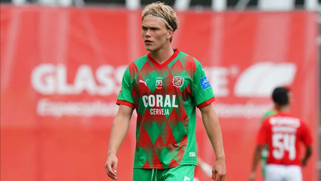 
                    Noah Madsen renova com Marítimo por mais uma época
                