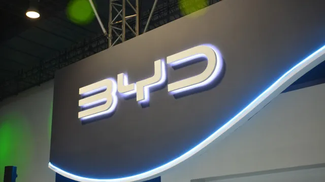 
                    BYD pensa na Fórmula 1 e reuniu com Christian Horner
                