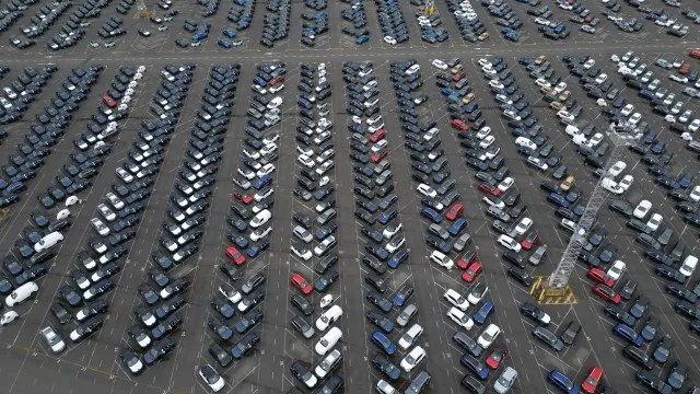 
                    Fabricantes chineses venderam 15% dos carros elétricos na Europa em abril
                