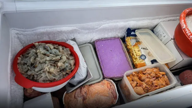 
                    PSP encerra restaurante em Queluz (e destrói quase 500 kg de comida)
                