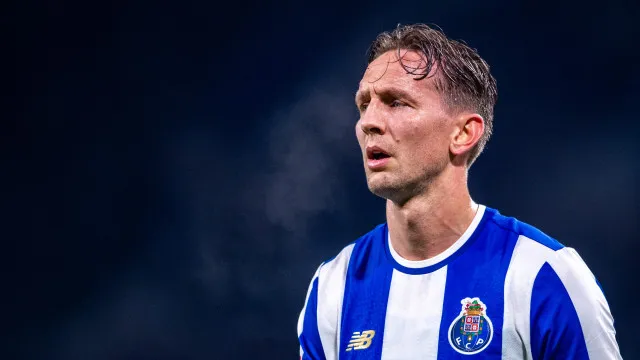 
                    Oficial: Luuk de Jong está de saída do FC Porto
                