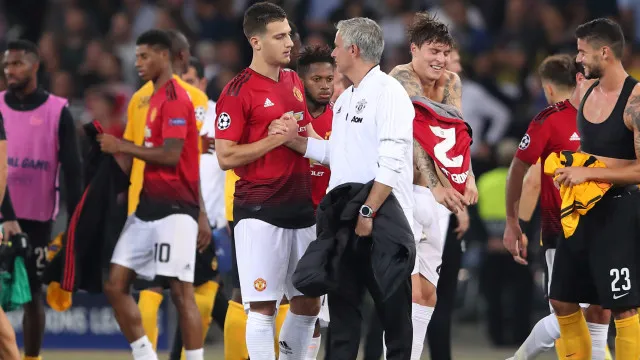 Mourinho já trabalha. Diogo Dalot e ex-Sporting na lista do Real Madrid