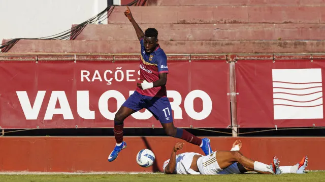 Torreense goleia Académica em jogo particular com Drammeh em destaque