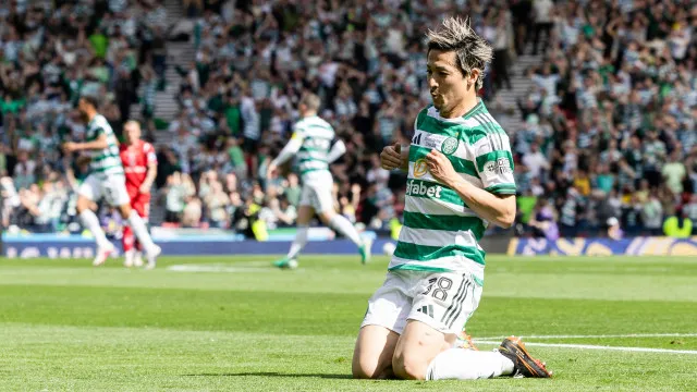 
                    Conto de fadas acaba. Celtic bate Dunfermline e conquista Taça da Escócia
                